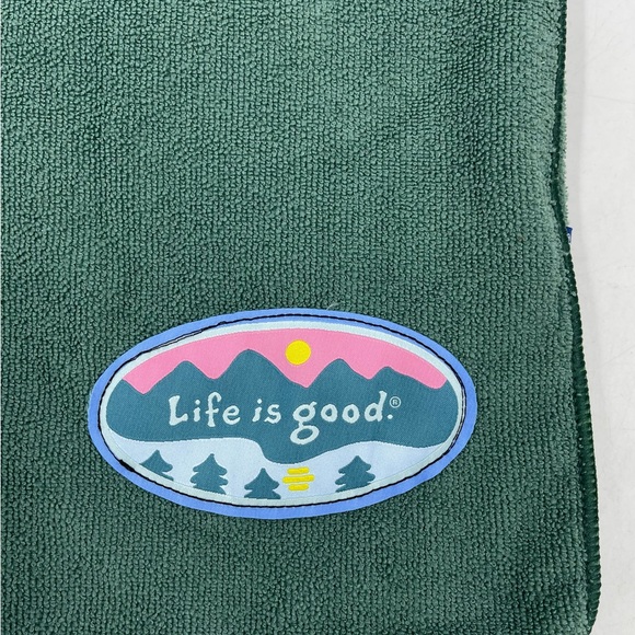 Life is Good‎ Dog Drying Towel Bath 44” X 27.5” Microfiber Ultra Absorbent Green - Picture 2 of 6